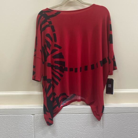 Clara Sun Woo NWT women’s size XS red and black print top - Picture 4 of 5